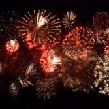 秩父夜祭2026は12月2日と3日、水曜と木曜です。土日を待っても、この祭りは来ません